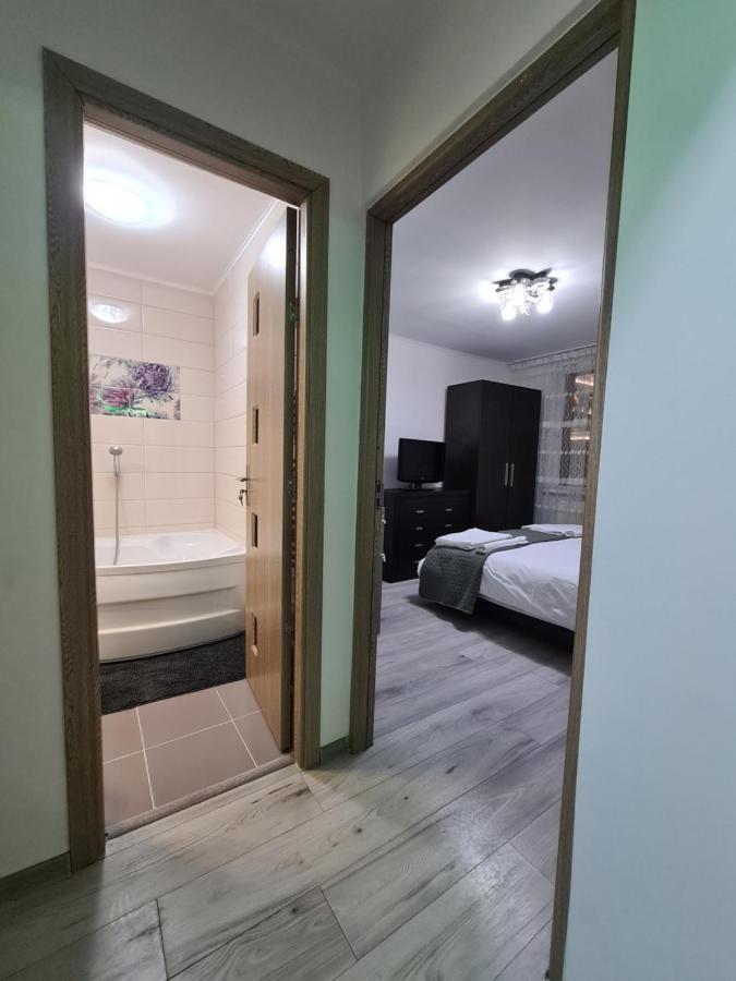 Apartament Ultra Central 1 Leilighet Hunedoara Eksteriør bilde