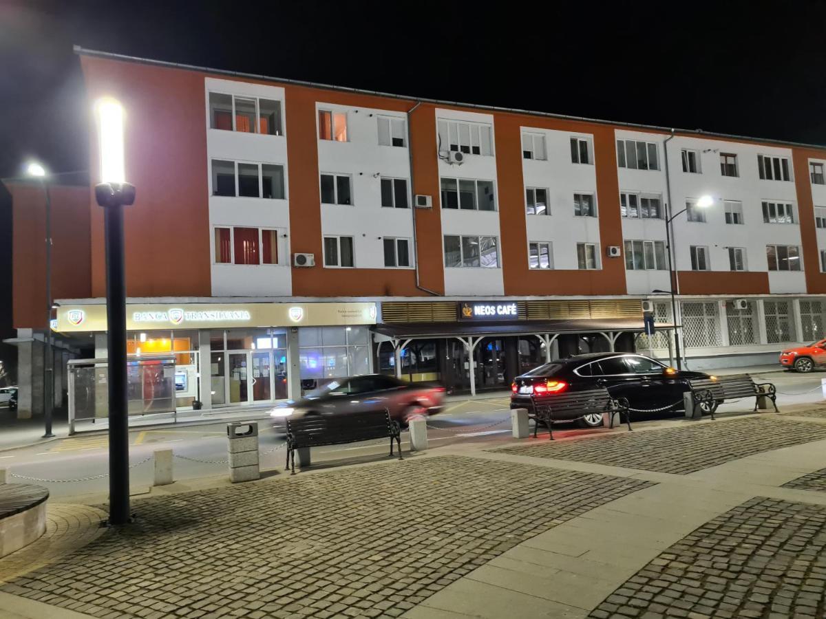 Apartament Ultra Central 1 Leilighet Hunedoara Eksteriør bilde